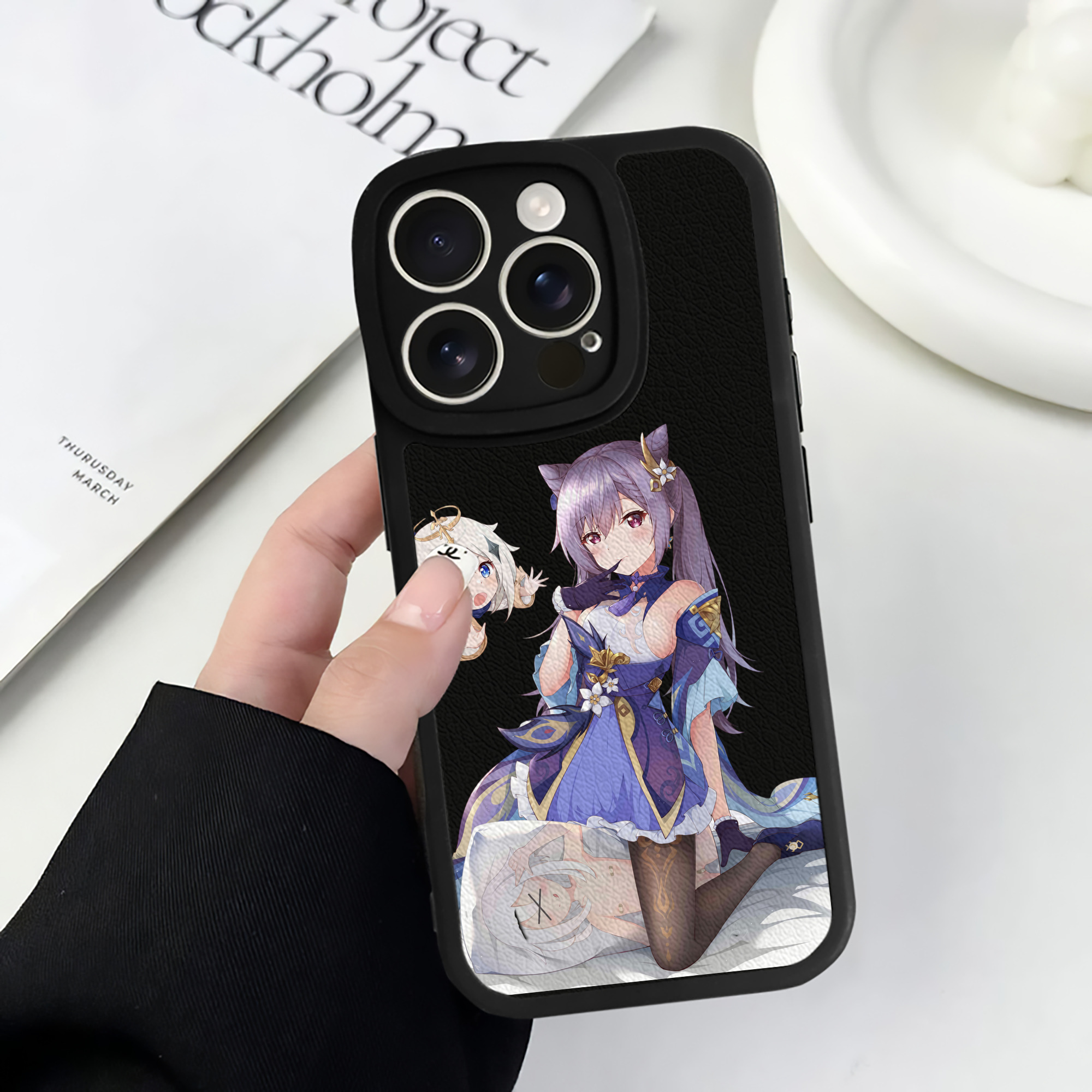 げんし神 刻晴 こくせい genshin Kokusei 【iPhone 16シリーズ対応】シリコンスマホケース（レザー調） 材質：シリコン